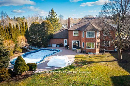 Photo 36 of 70 Humber Valley Crescent, King, King City — HOMEH