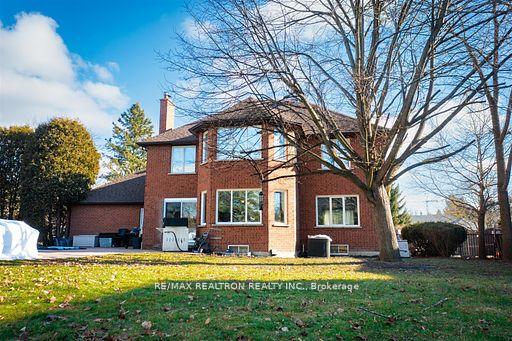 Photo 37 of 70 Humber Valley Crescent, King, King City — HOMEH