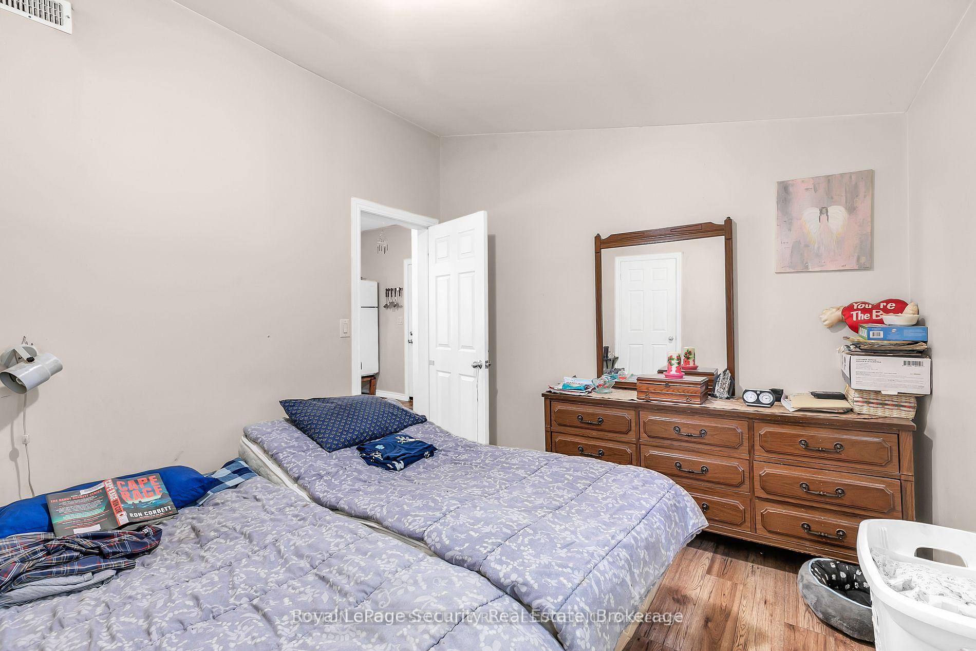Photo 18 of 2102 Victoria Street E, Innisfil, Stroud — HOMEH