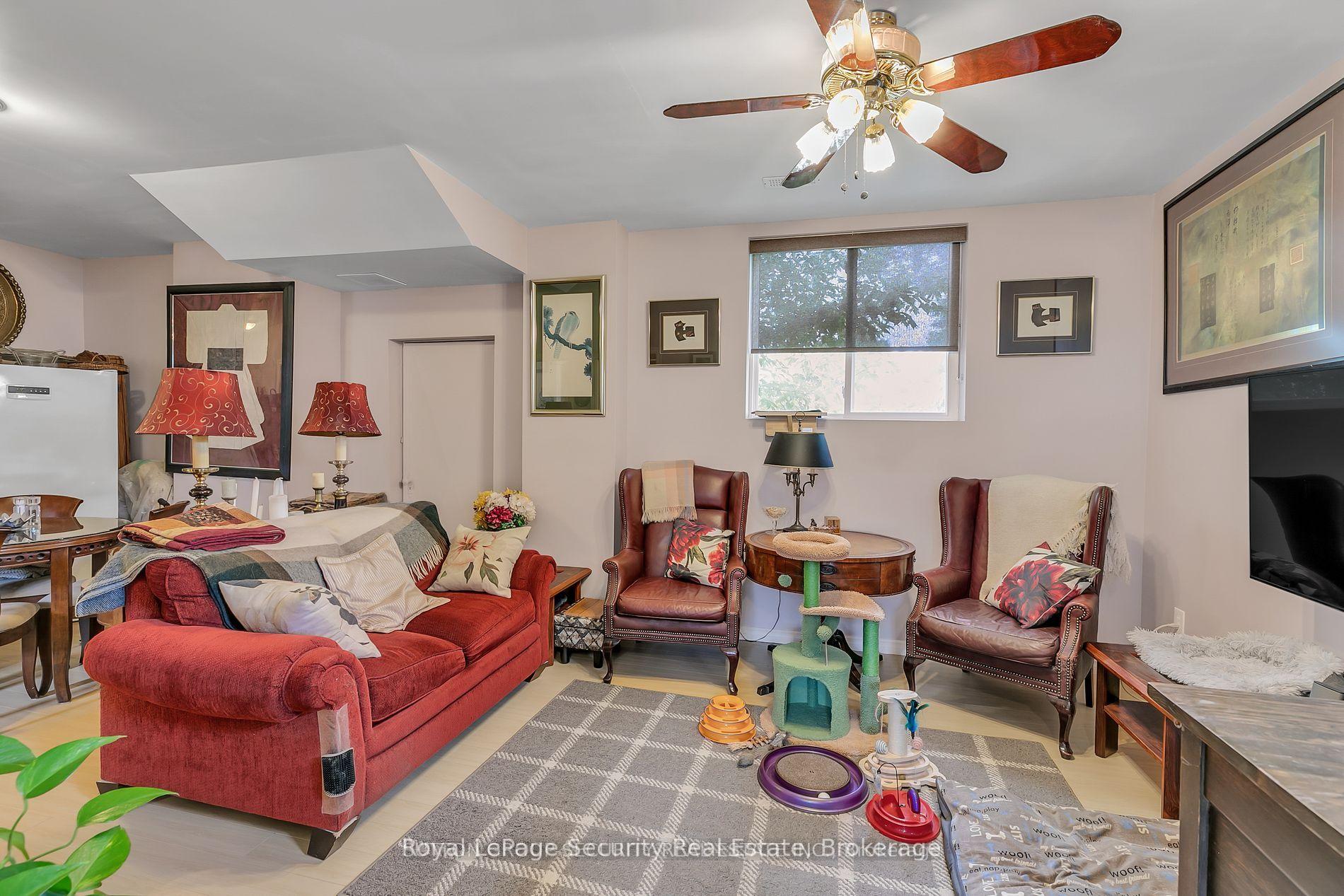 Photo 22 of 2102 Victoria Street E, Innisfil, Stroud — HOMEH