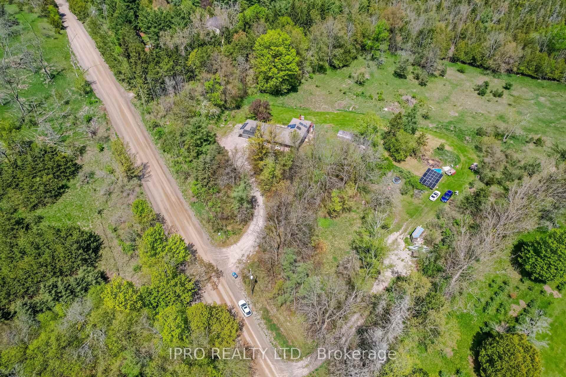 Photo 4 of 18697 Centreville Creek Road, Caledon, Rural Caledon — HOMEH
