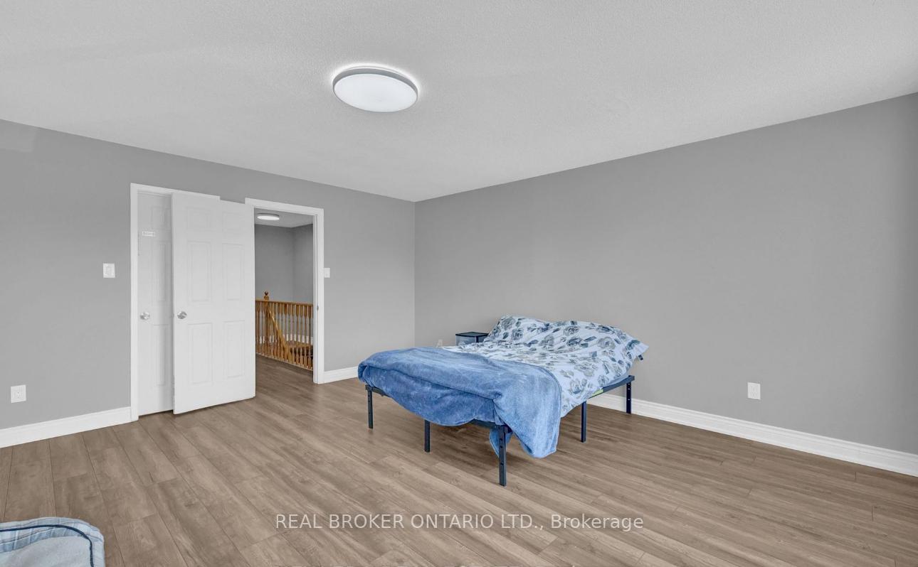 Photo 8 of 37 Stather Crescent, Markham, Milliken Mills East — HOMEH