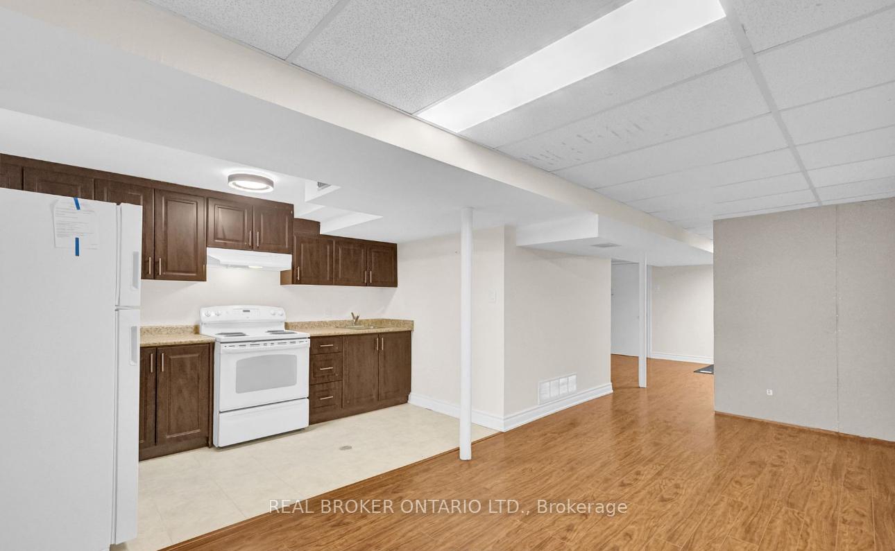 Photo 19 of 37 Stather Crescent, Markham, Milliken Mills East — HOMEH