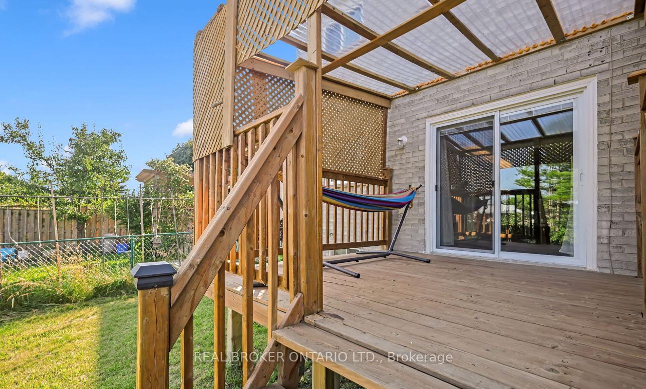 Photo 27 of 37 Stather Crescent, Markham, Milliken Mills East — HOMEH