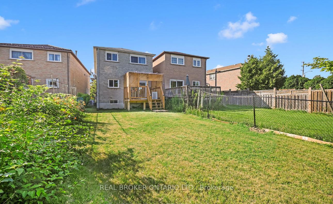 Photo 29 of 37 Stather Crescent, Markham, Milliken Mills East — HOMEH