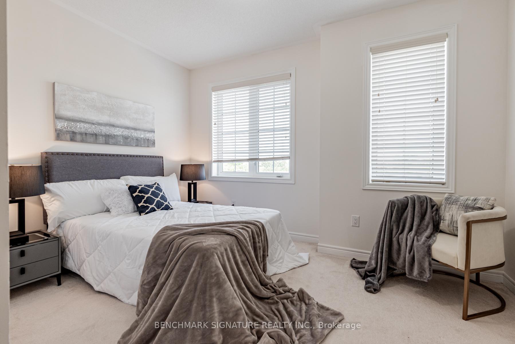 Photo 10 of 113 Decast Crescent, Markham, Box Grove — HOMEH