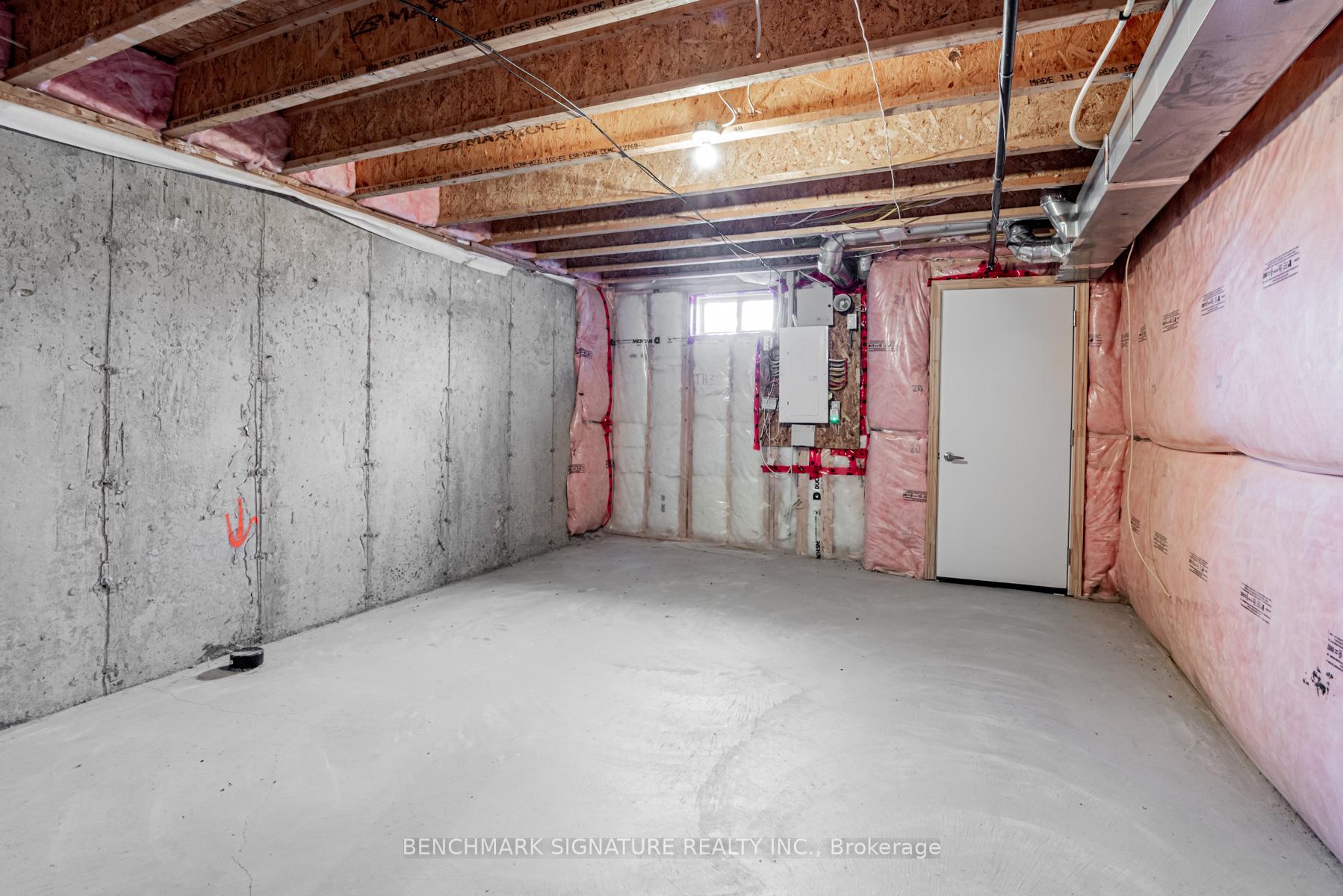 Photo 13 of 113 Decast Crescent, Markham, Box Grove — HOMEH