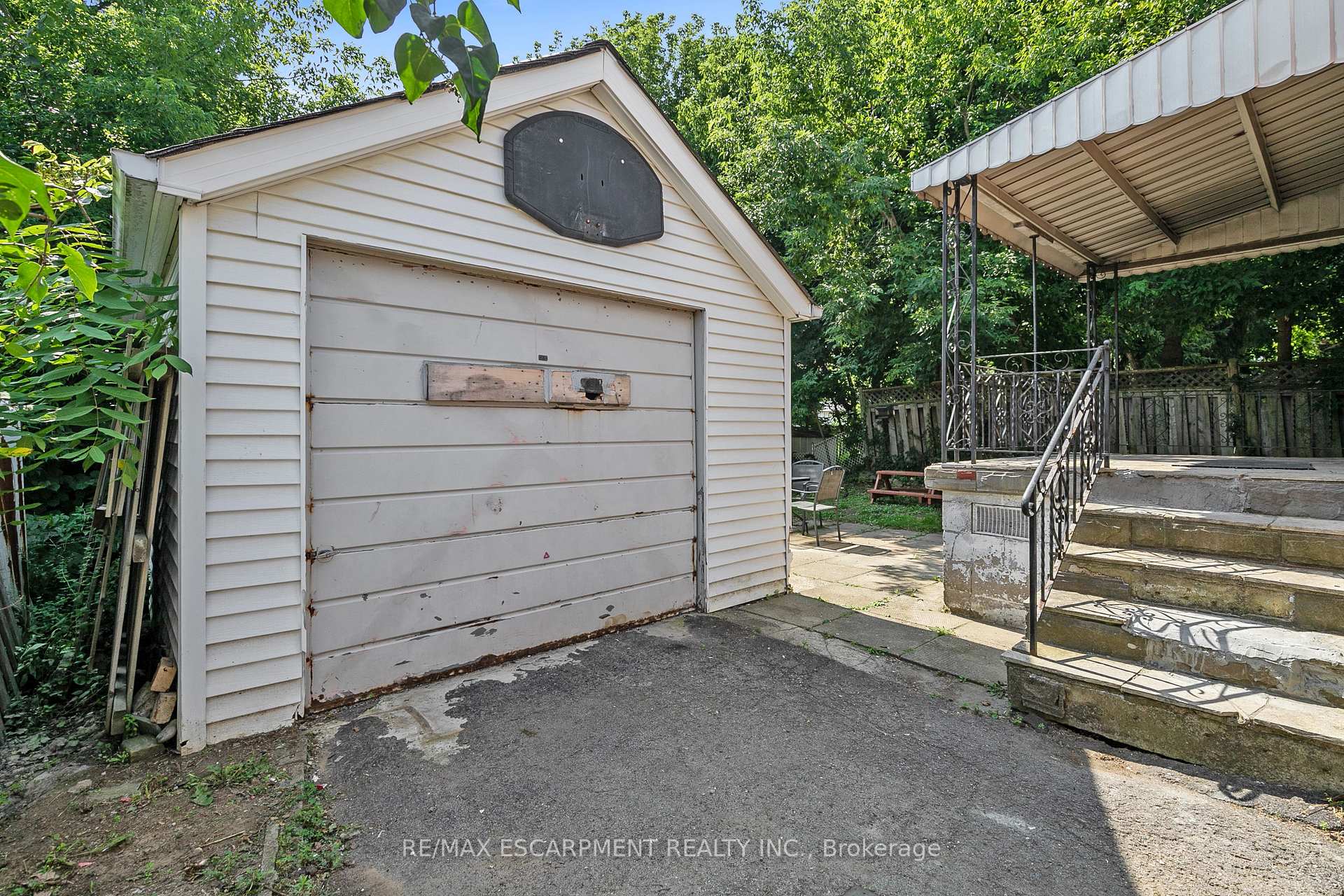 Photo 28 of 243 Holmesdale Avenue, Hamilton, Bartonville — HOMEH