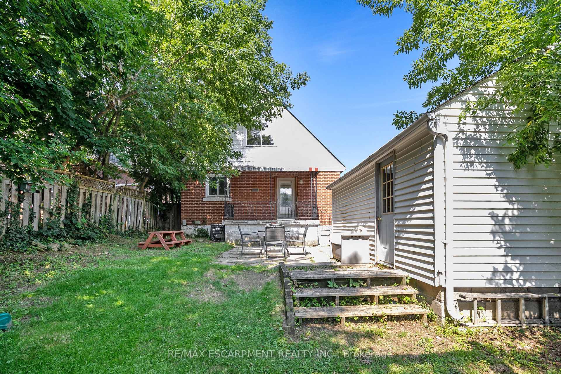 Photo 33 of 243 Holmesdale Avenue, Hamilton, Bartonville — HOMEH