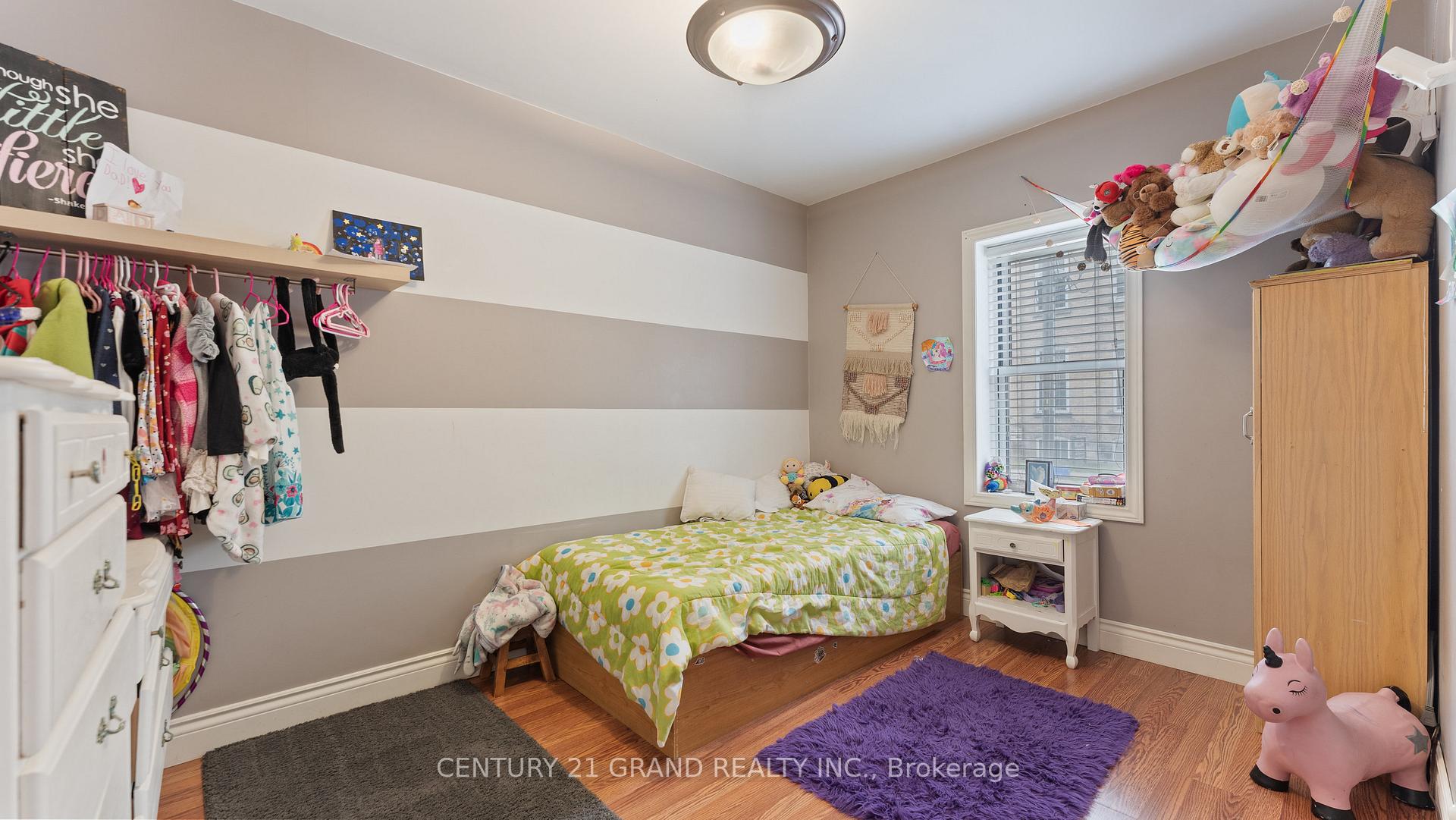 Photo 11 of 87 West River Street, Brant, Paris — HOMEH