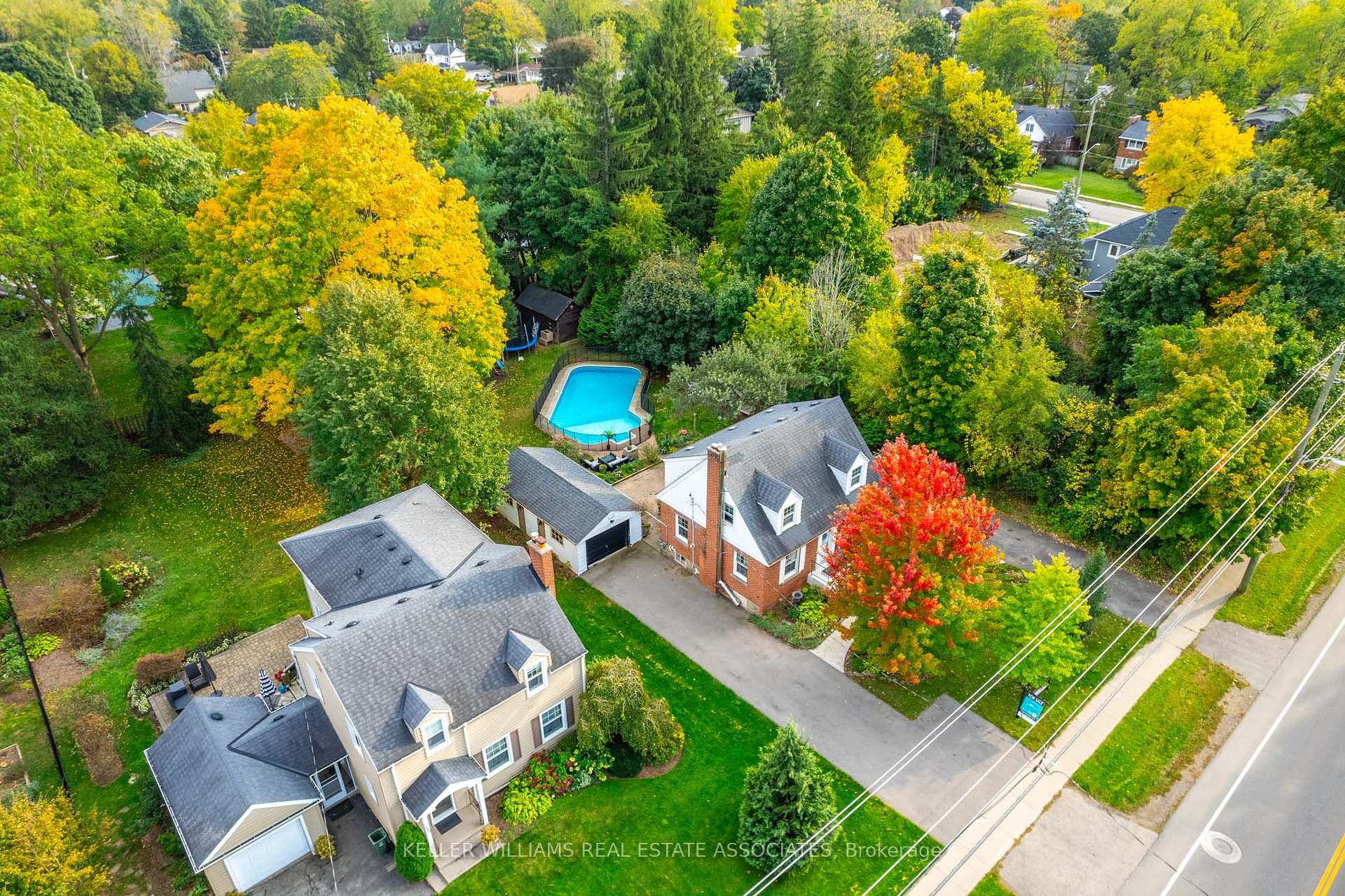 Front of 338 Parkside Drive