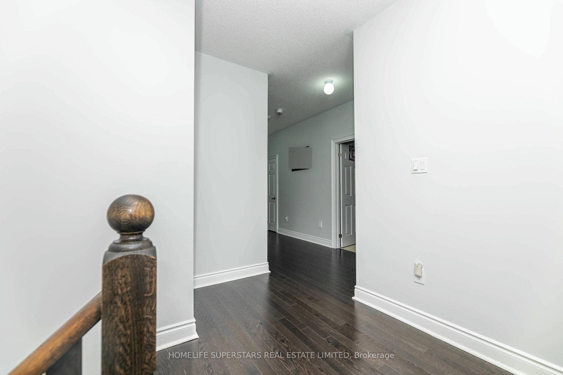 Photo 13 of 18 Mecca Street, Brampton, Toronto Gore Rural Estate — HOMEH