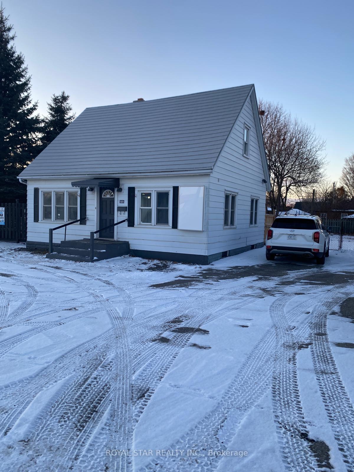 Front of 323 Queen Street E