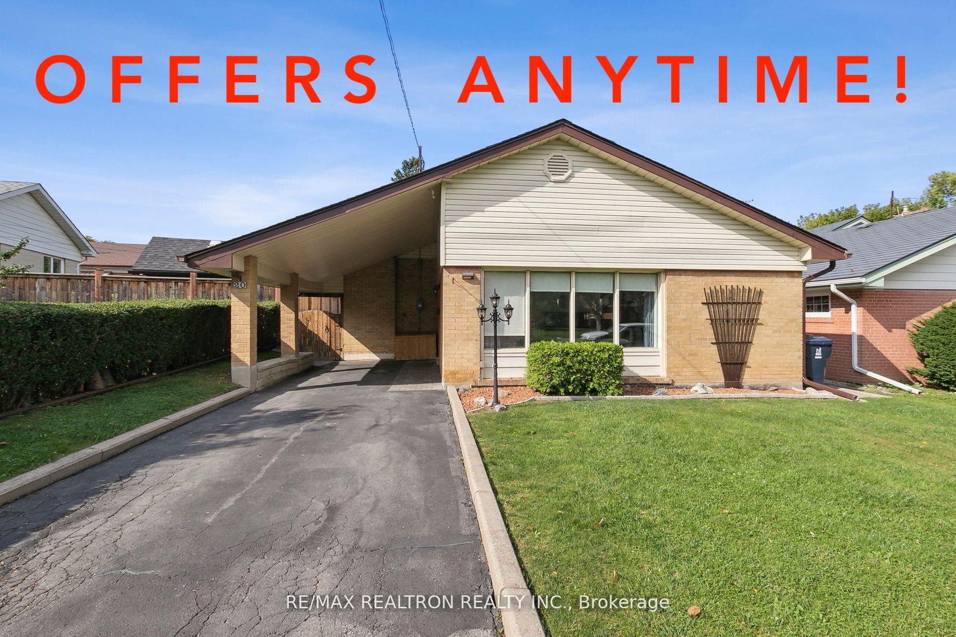 Front of 20 Kennebec Crescent S
