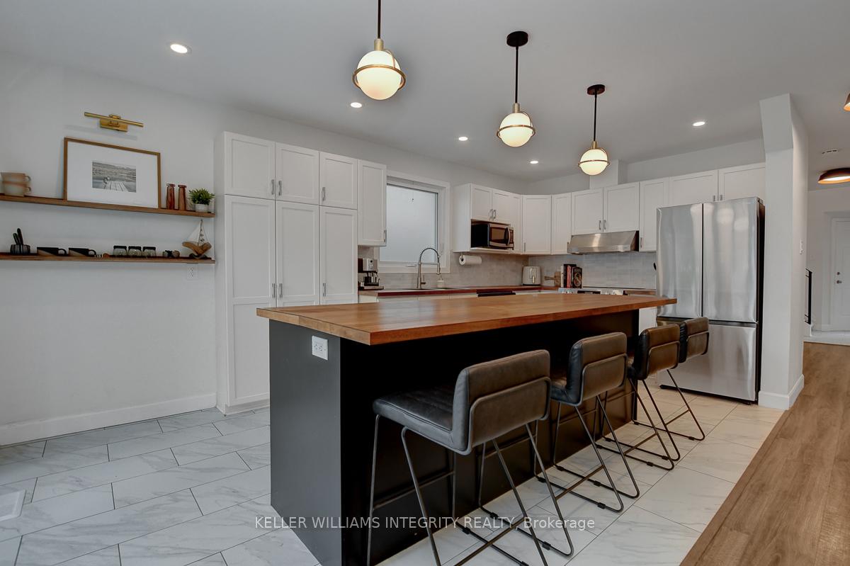 Photo 15 of 20 Bourne Street, Ottawa, Barrhaven - Cedargrove/Fraserdale — HOMEH