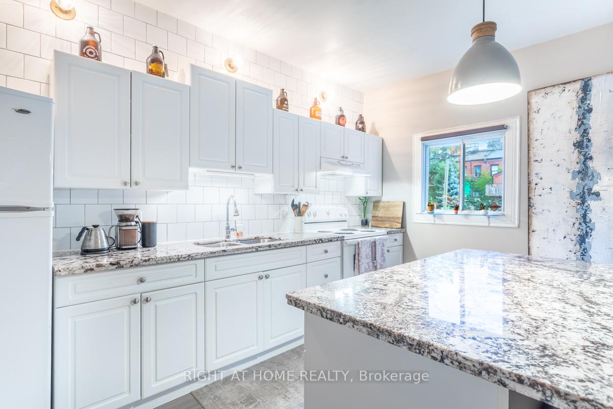 Photo 15 of 176 Wilson Street, Hamilton, Beasley — HOMEH