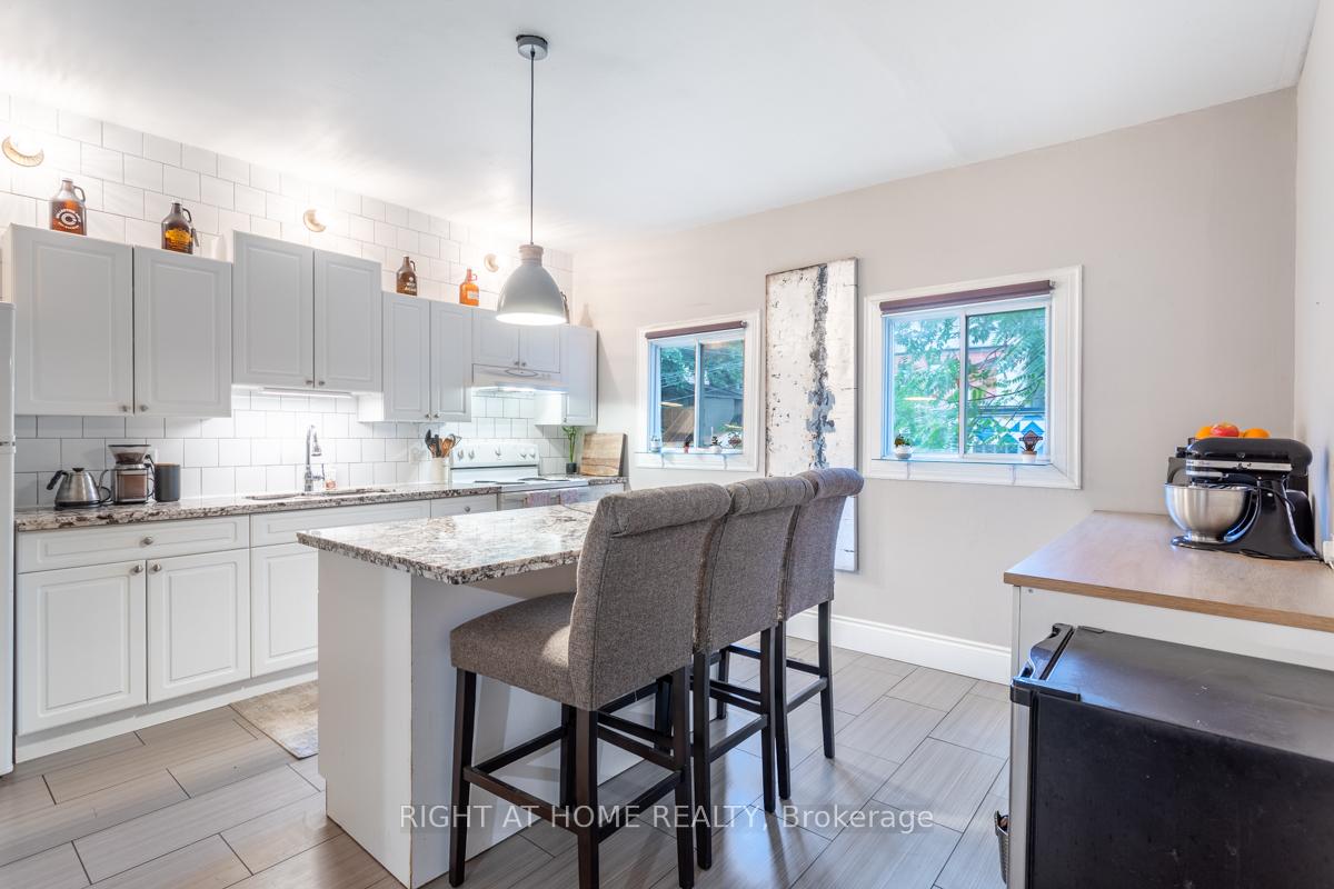 Photo 19 of 176 Wilson Street, Hamilton, Beasley — HOMEH