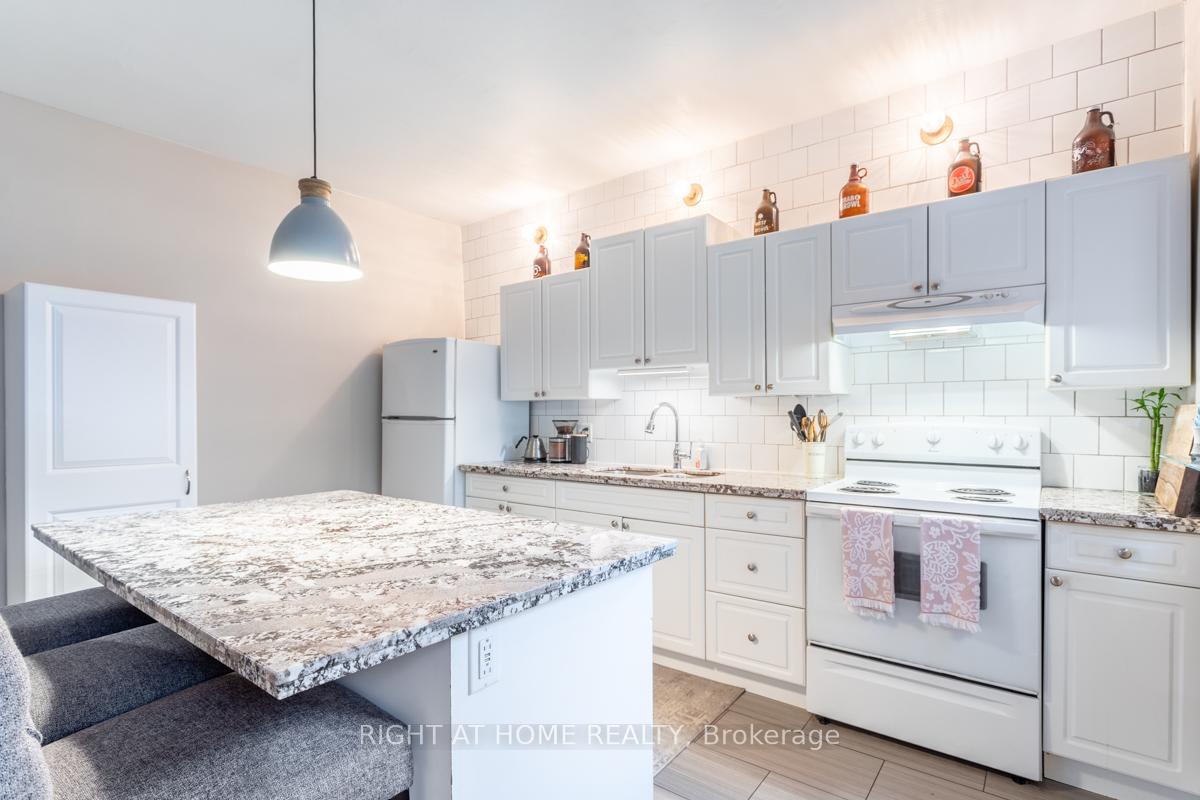 Photo 18 of 176 Wilson Street, Hamilton, Beasley — HOMEH