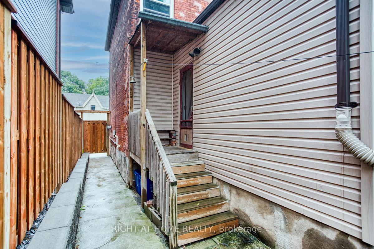 Photo 28 of 176 Wilson Street, Hamilton, Beasley — HOMEH