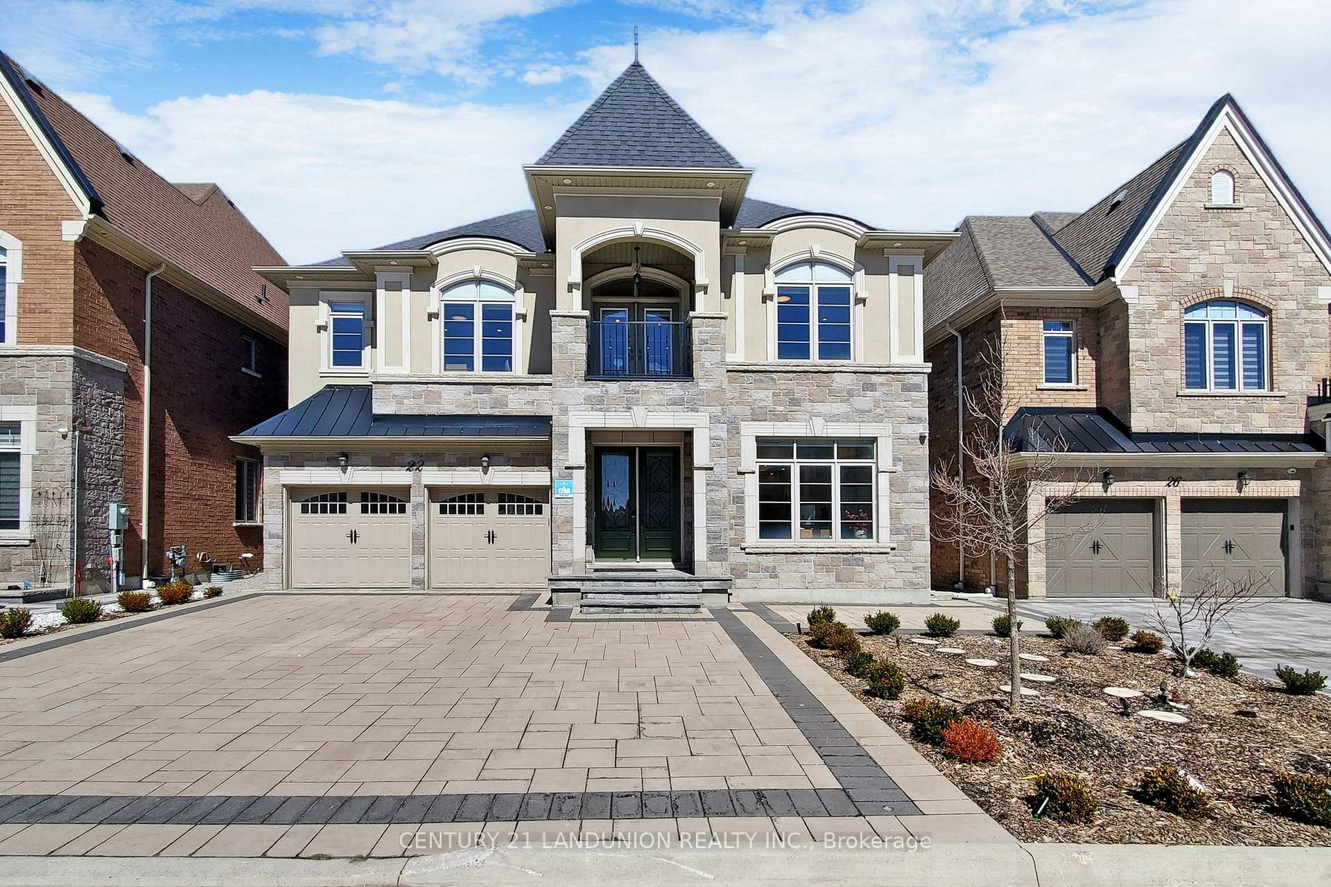 Photo 1 of 22 Conger Street, Vaughan, Patterson — HOMEH