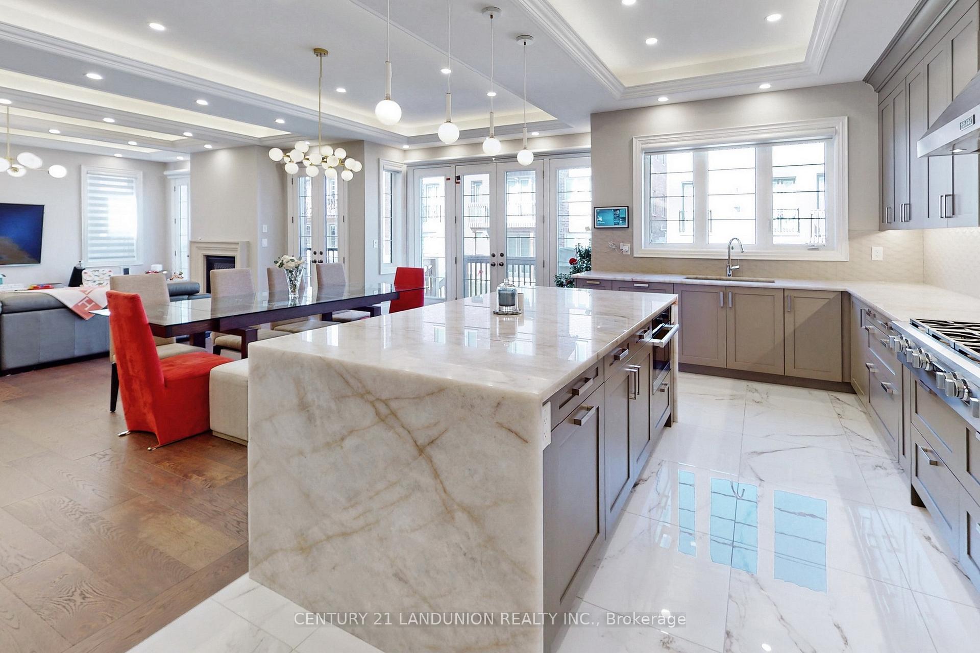 Photo 4 of 22 Conger Street, Vaughan, Patterson — HOMEH