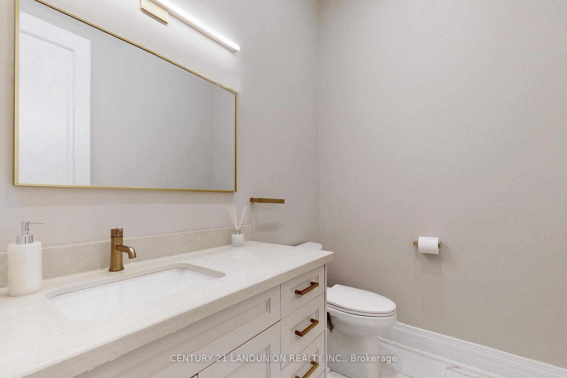 Photo 14 of 22 Conger Street, Vaughan, Patterson — HOMEH