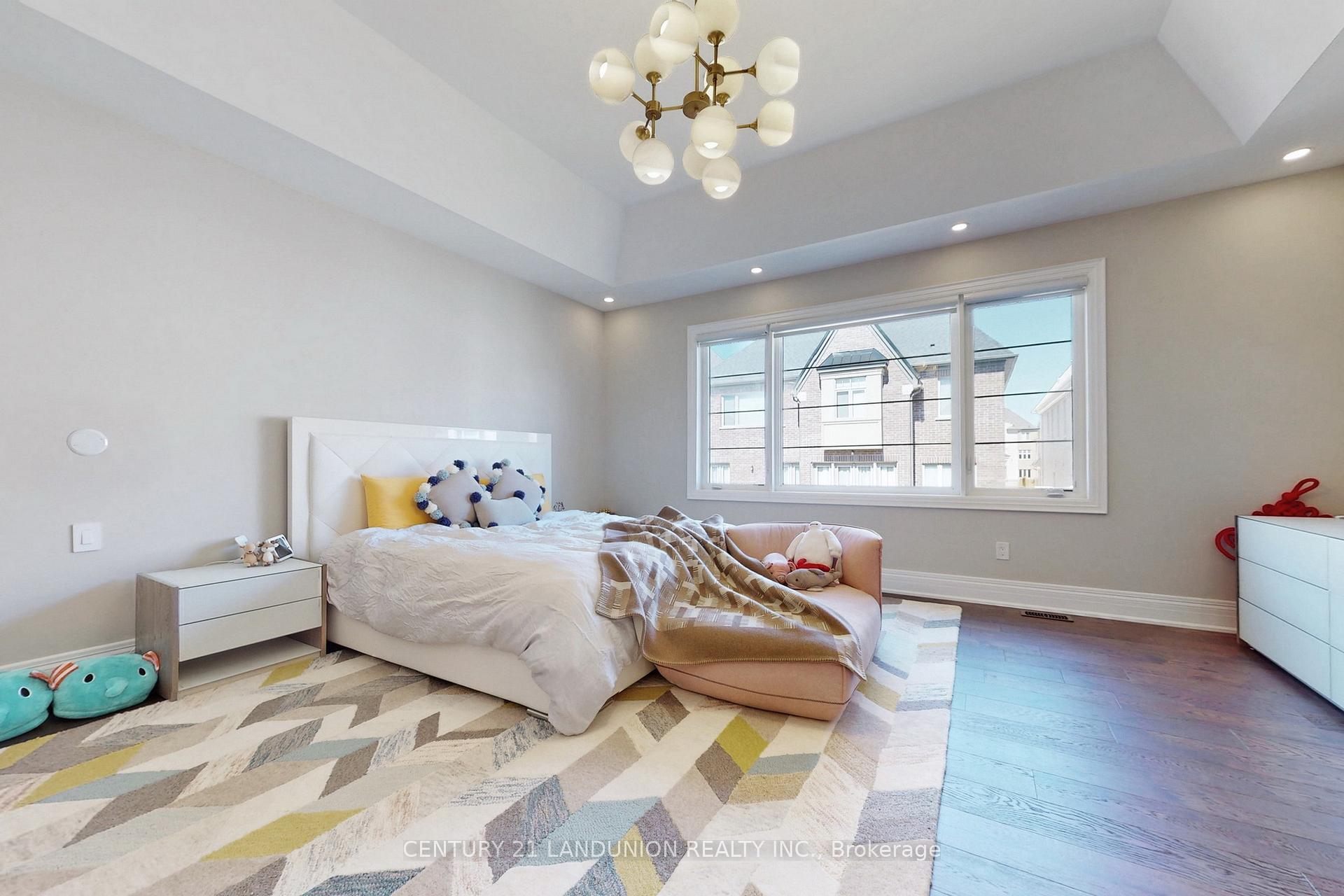 Photo 19 of 22 Conger Street, Vaughan, Patterson — HOMEH