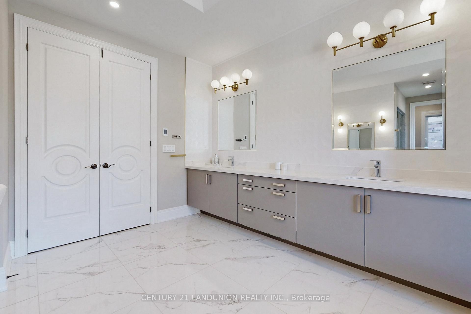 Photo 33 of 22 Conger Street, Vaughan, Patterson — HOMEH