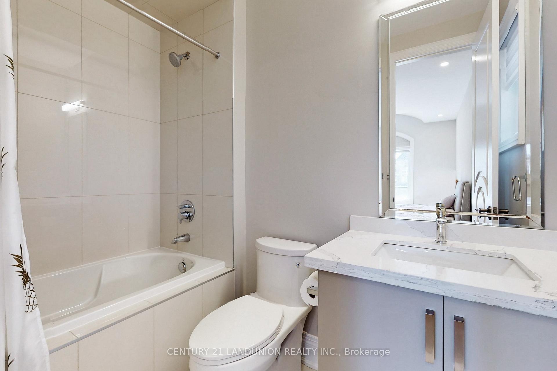 Photo 32 of 22 Conger Street, Vaughan, Patterson — HOMEH