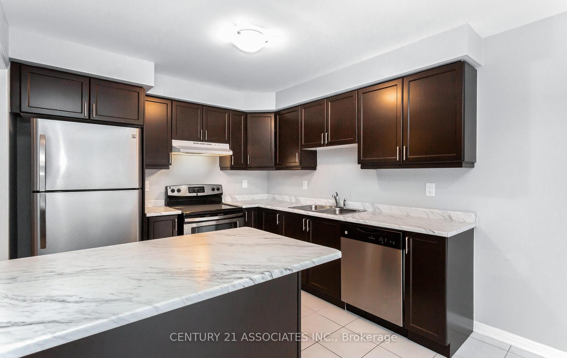 Photo 22 of 261 Gleave ( Upper Level) Terrace, Milton, Harrison — HOMEH