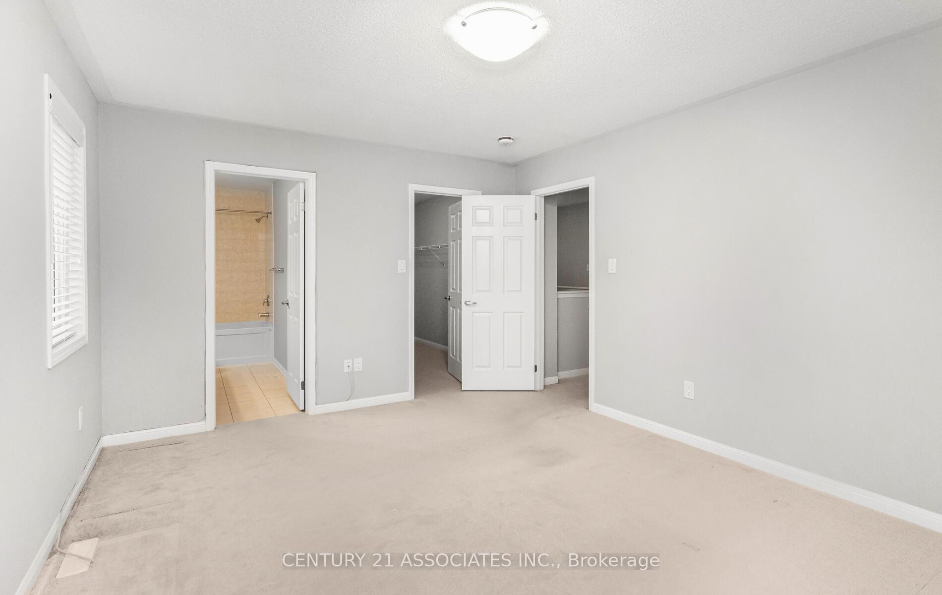 Photo 26 of 261 Gleave ( Upper Level) Terrace, Milton, Harrison — HOMEH