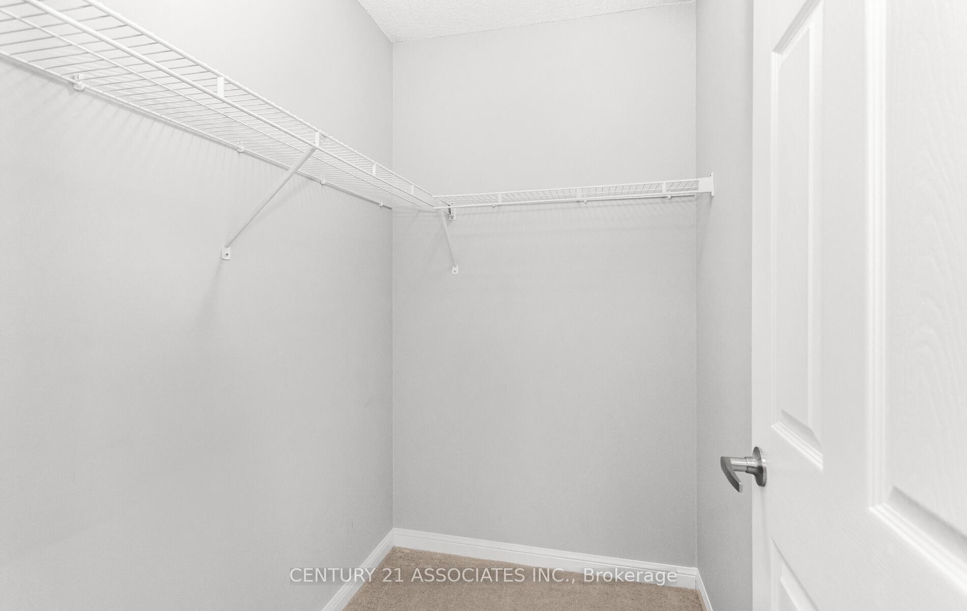 Photo 31 of 261 Gleave ( Upper Level) Terrace, Milton, Harrison — HOMEH