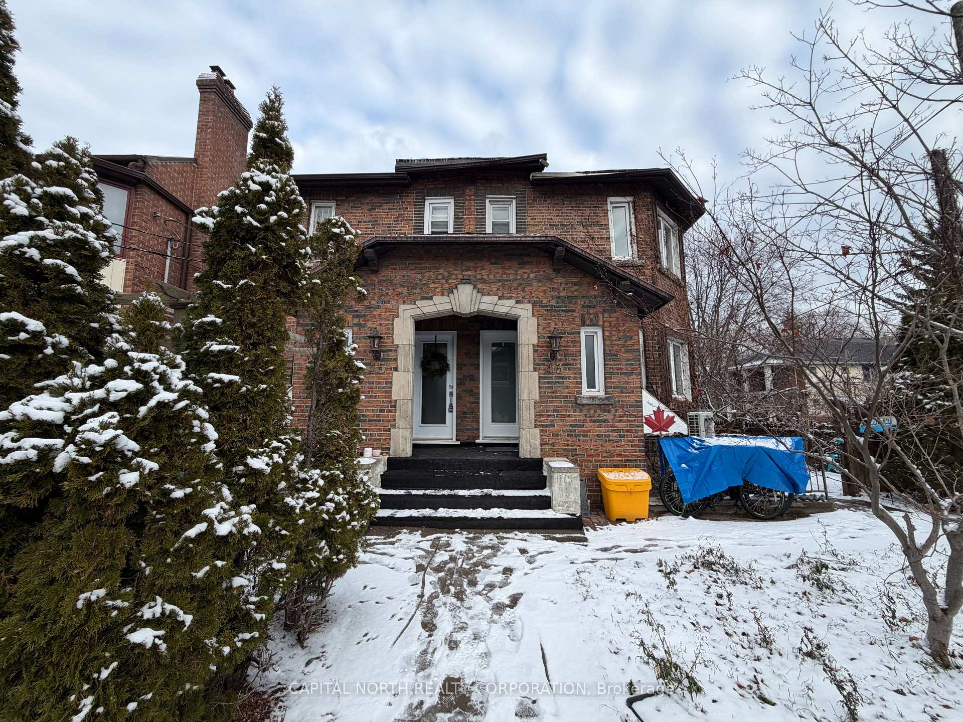 Front of Unit Upper, 43 Glen Manor Drive