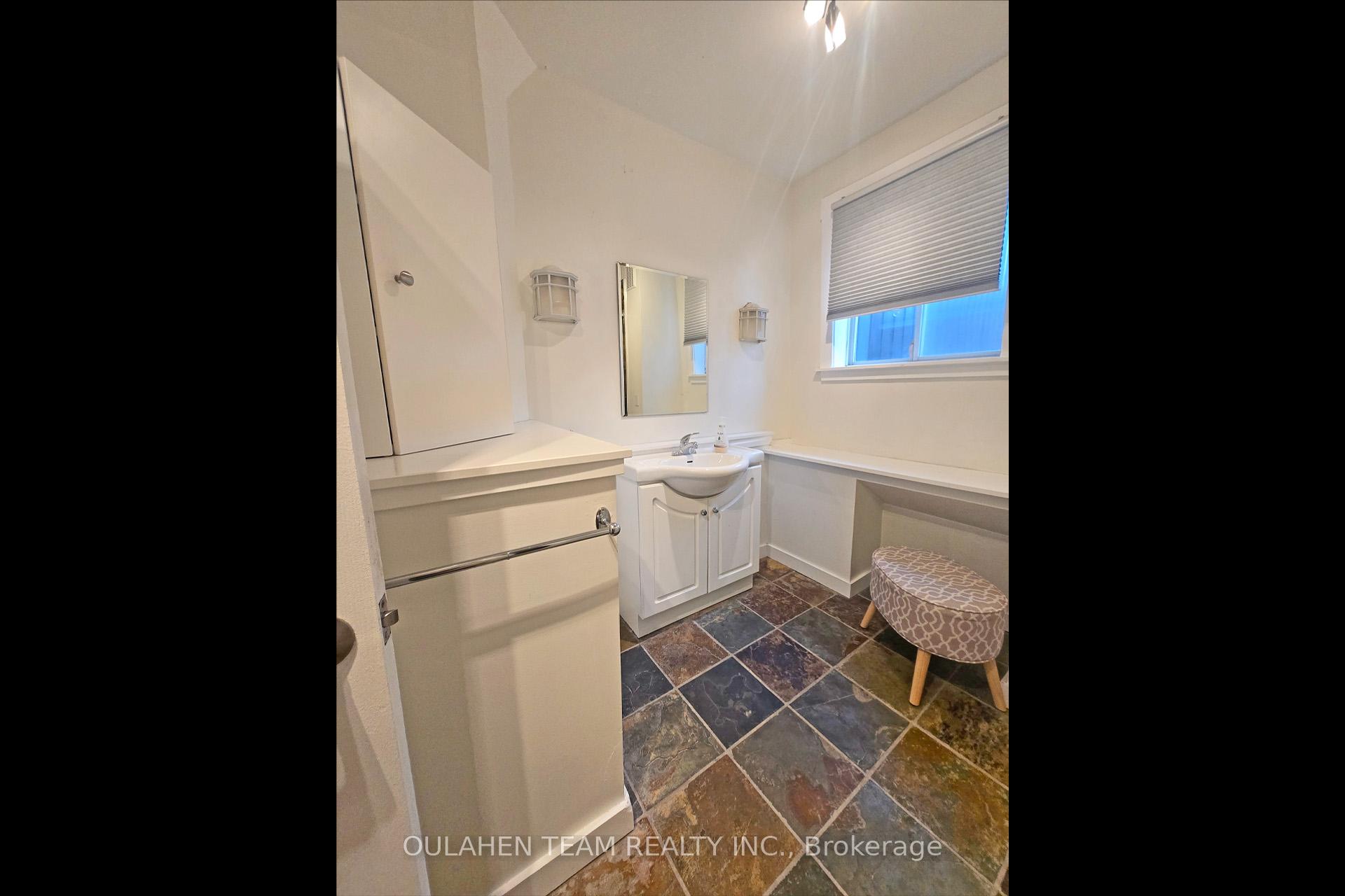 Photo 12 of 43 Norwood Terrace, Toronto, East End-Danforth — HOMEH