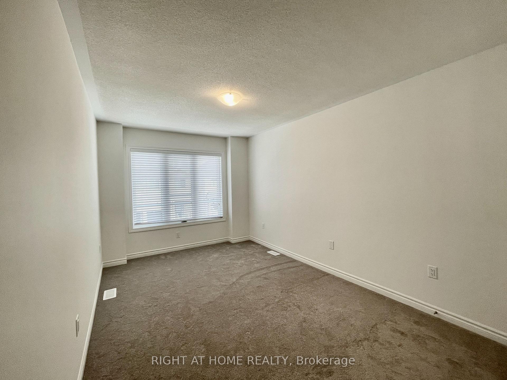 Photo 11 of 152 Shepherd Drive, Barrie, Rural Barrie Southeast — HOMEH