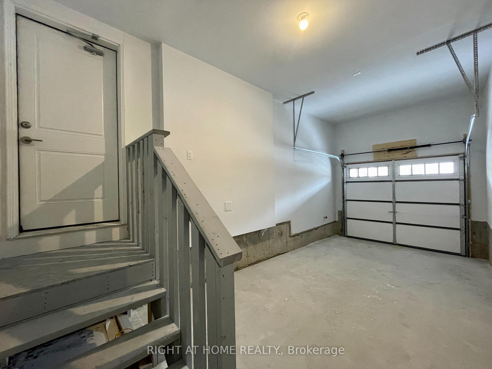 Photo 13 of 152 Shepherd Drive, Barrie, Rural Barrie Southeast — HOMEH