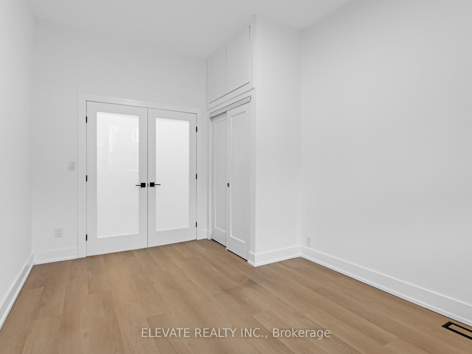 Photo 3 of Unit 1, 135 Bellwoods Avenue, Toronto, Trinity-Bellwoods — HOMEH