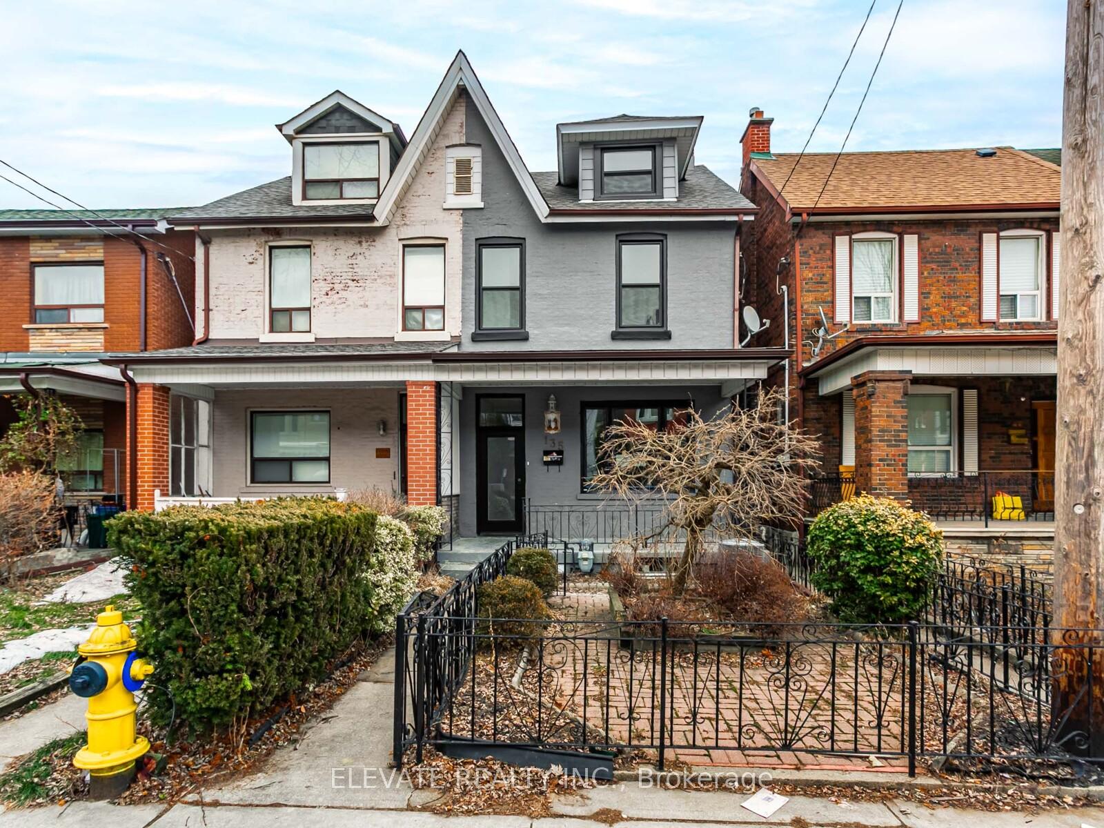 Photo 7 of Unit 1, 135 Bellwoods Avenue, Toronto, Trinity-Bellwoods — HOMEH