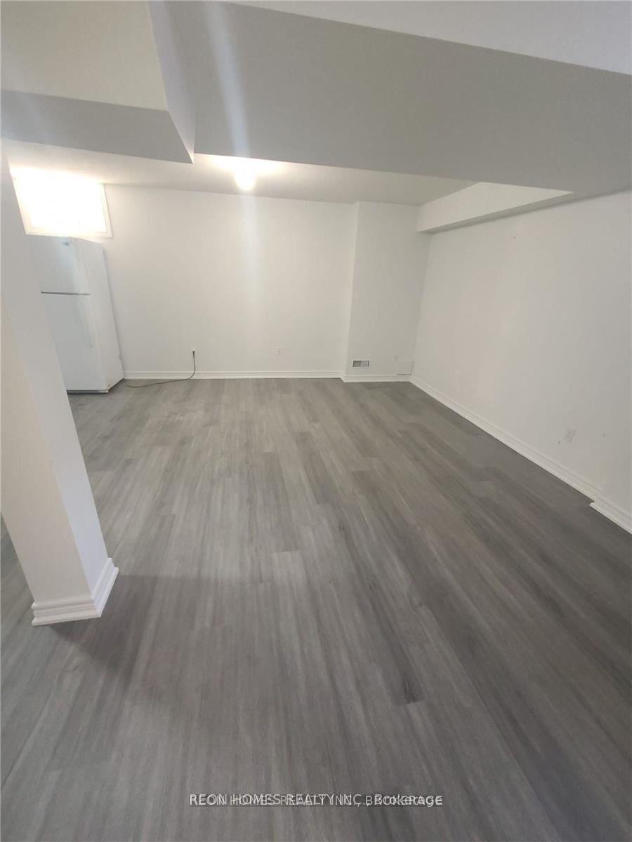 Photo 6 of Unit (Bsmt), 388 Sunny Meadow Boulevard, Brampton, Sandringham-Wellington — HOMEH