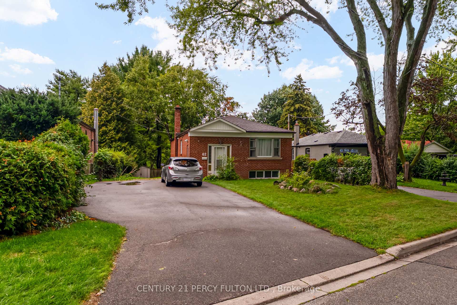 Front of Unit Upper, 62 Dale Avenue