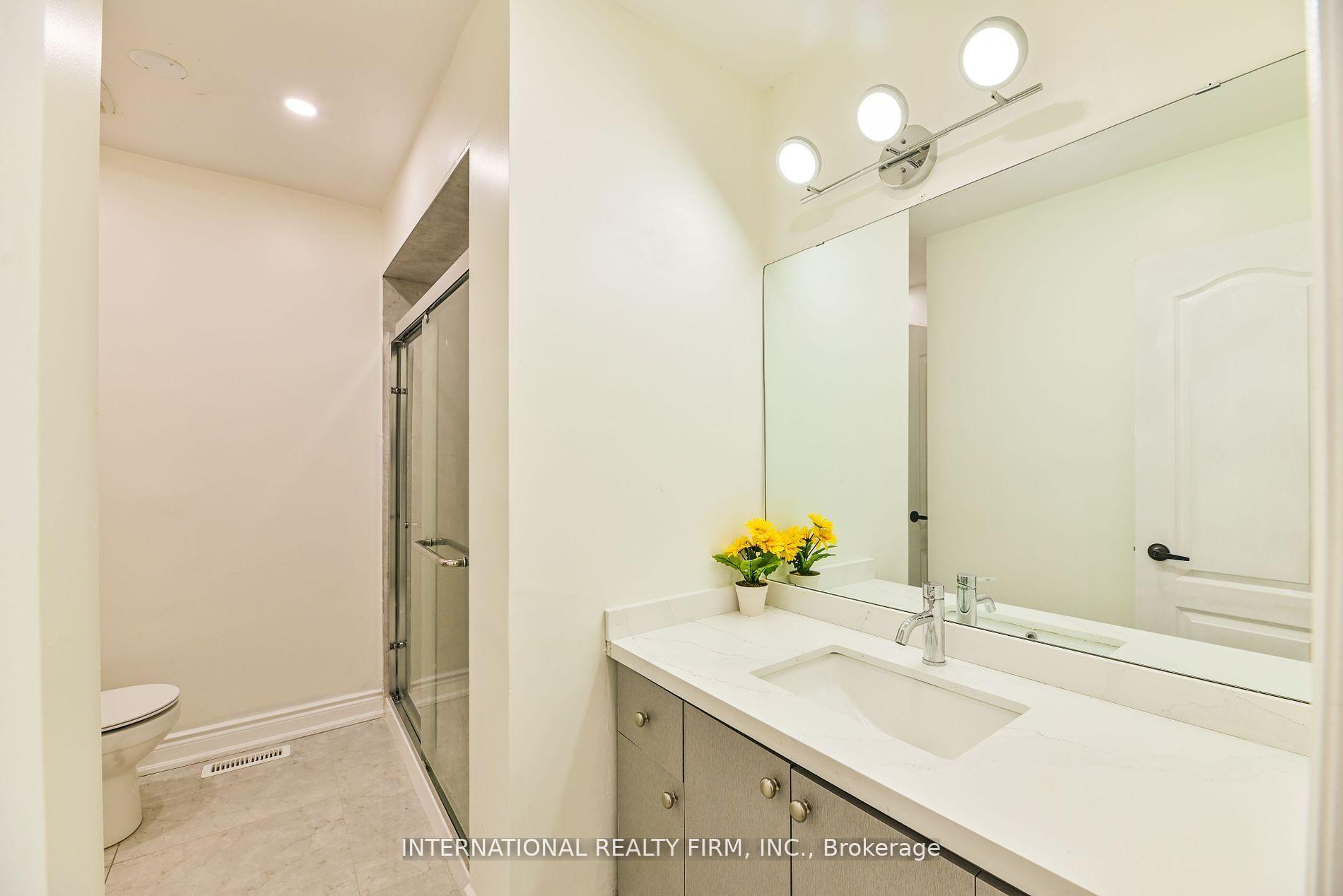 Photo 11 of 43 Mallard Crescent, Brampton, Central Park — HOMEH