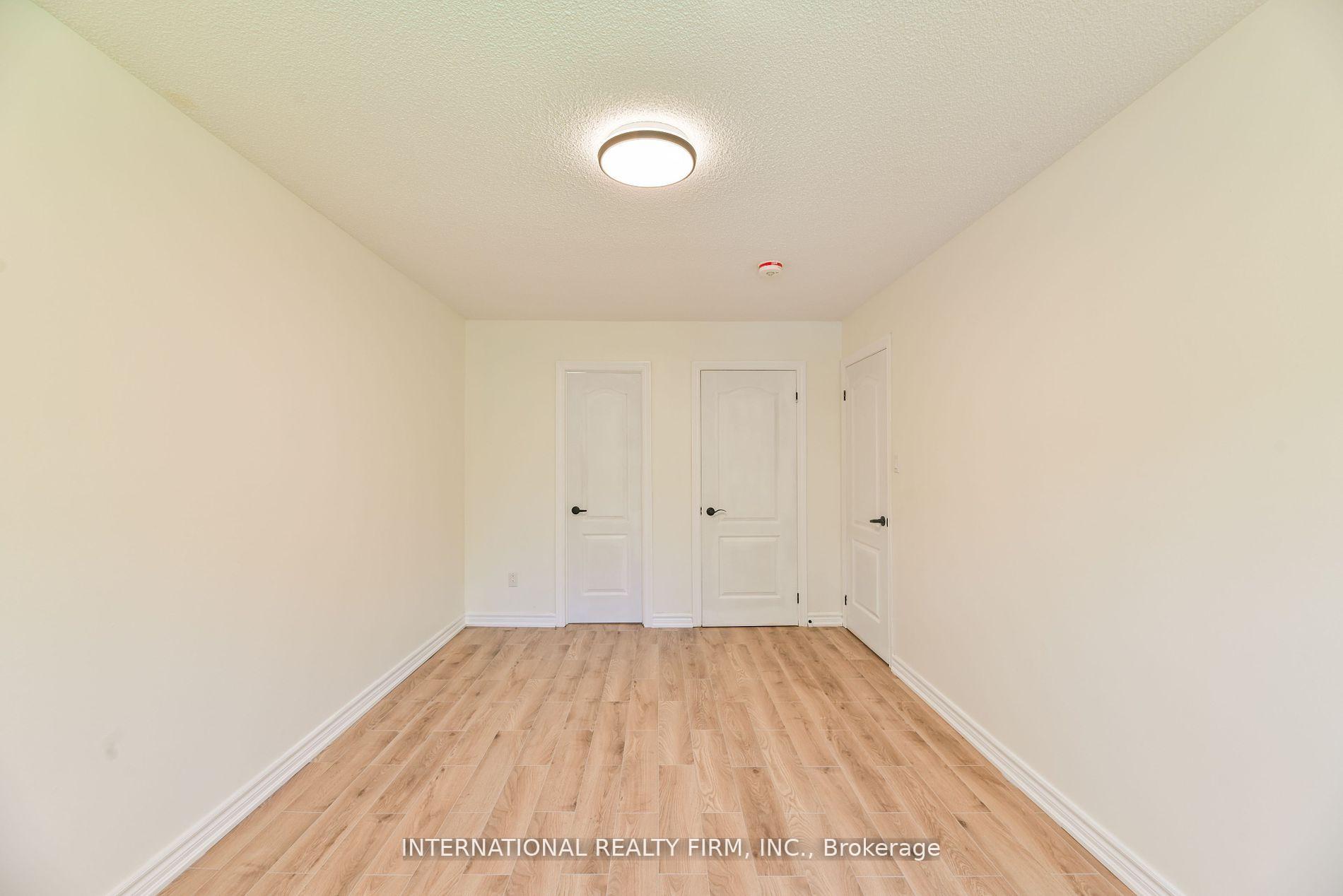 Photo 13 of 43 Mallard Crescent, Brampton, Central Park — HOMEH