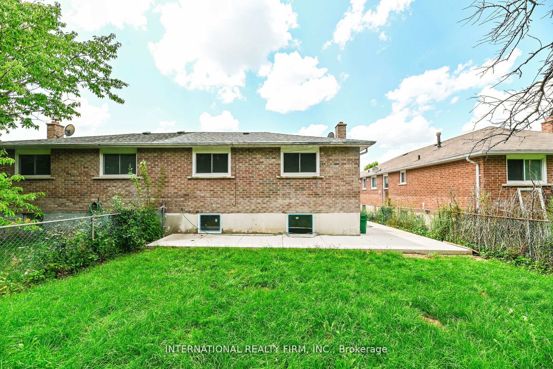 Photo 34 of 43 Mallard Crescent, Brampton, Central Park — HOMEH