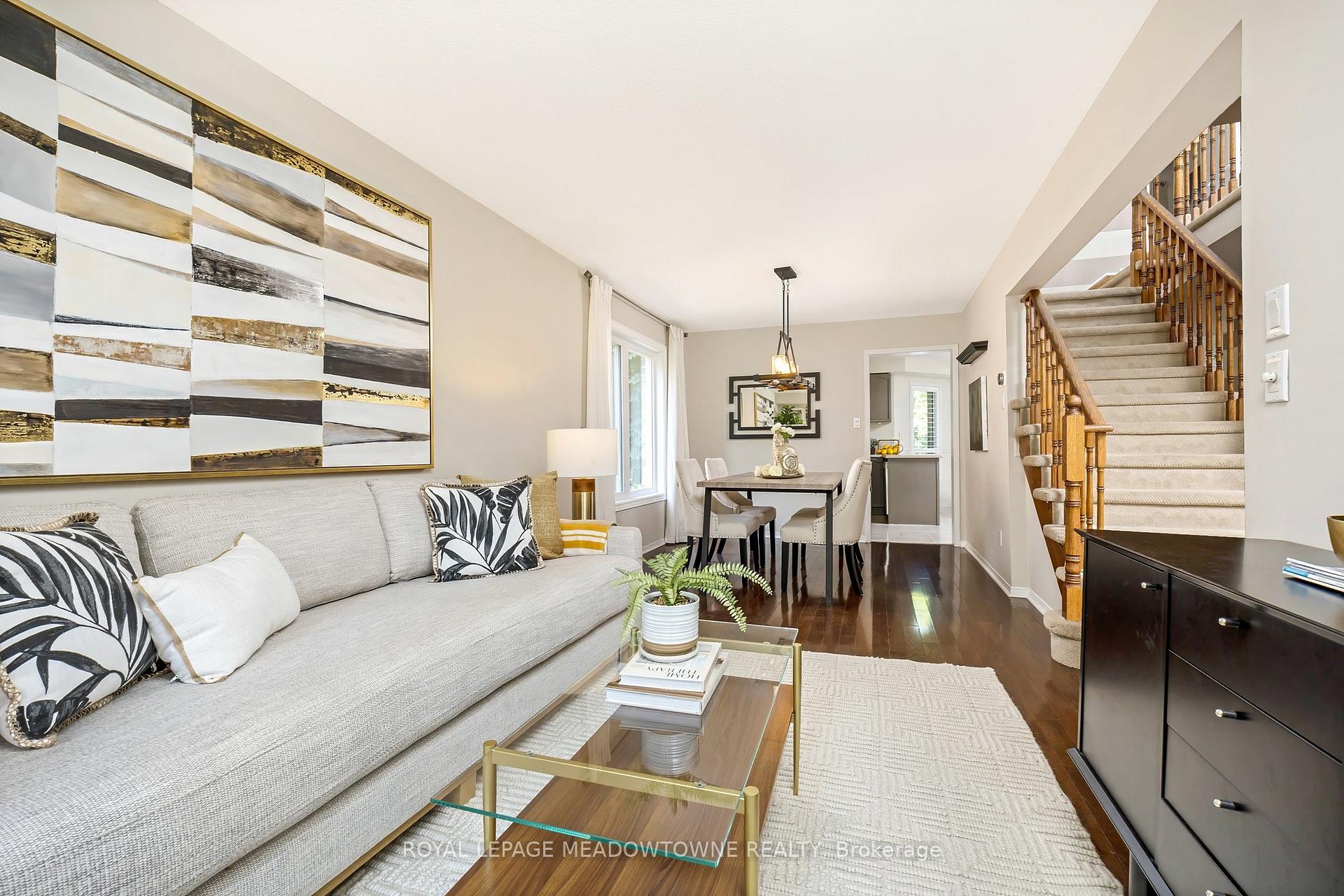 Photo 6 of 110 Pentland Road, Hamilton, Waterdown — HOMEH