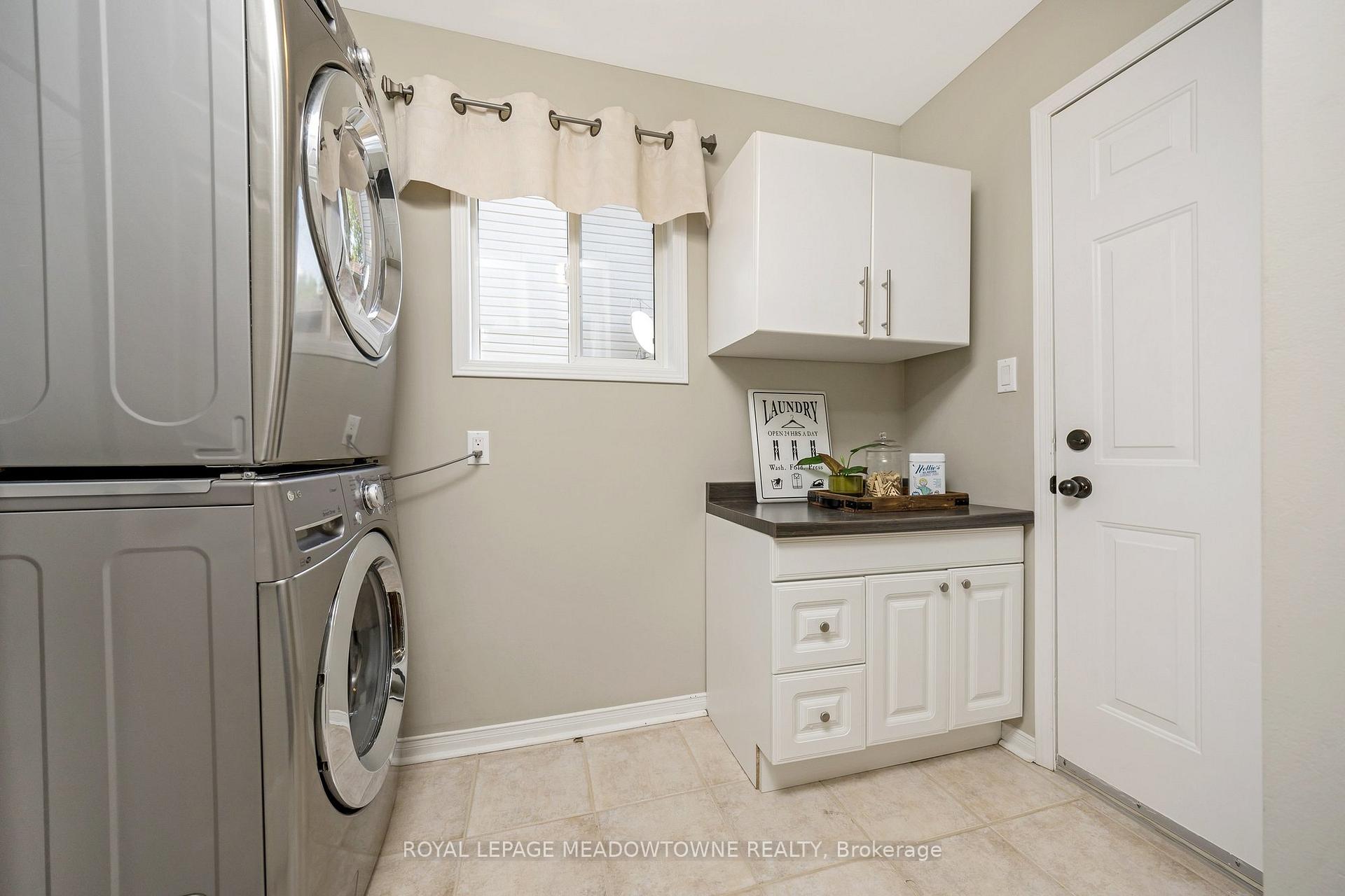 Photo 15 of 110 Pentland Road, Hamilton, Waterdown — HOMEH