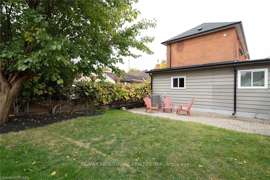 Photo 19 of Unit 1, 43 Crooks Street, Hamilton, Strathcona — HOMEH