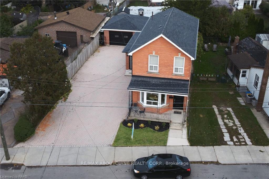 Photo 14 of Unit 1, 43 Crooks Street, Hamilton, Strathcona — HOMEH