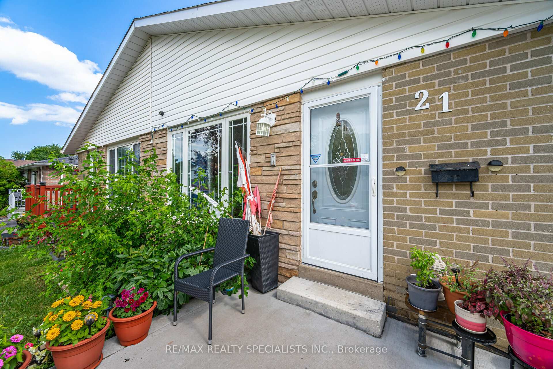 Photo 4 of 21 Crawford Drive, Brampton, Madoc — HOMEH