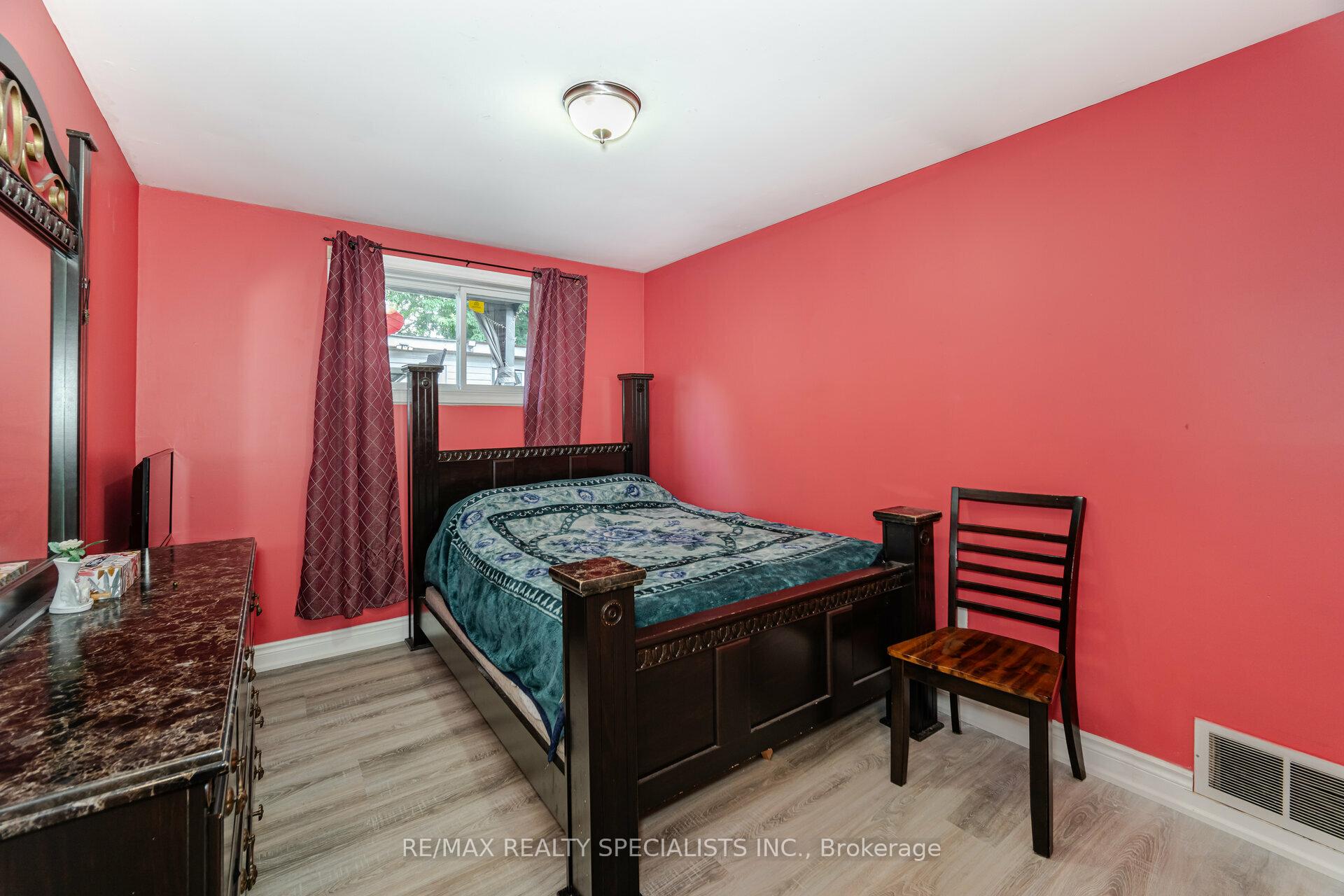 Photo 19 of 21 Crawford Drive, Brampton, Madoc — HOMEH