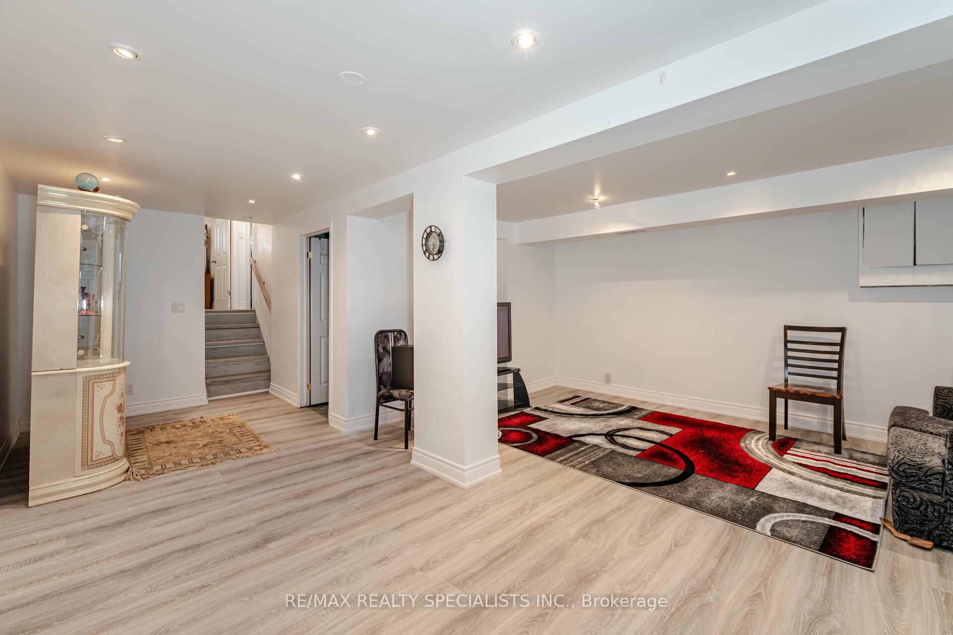 Photo 24 of 21 Crawford Drive, Brampton, Madoc — HOMEH